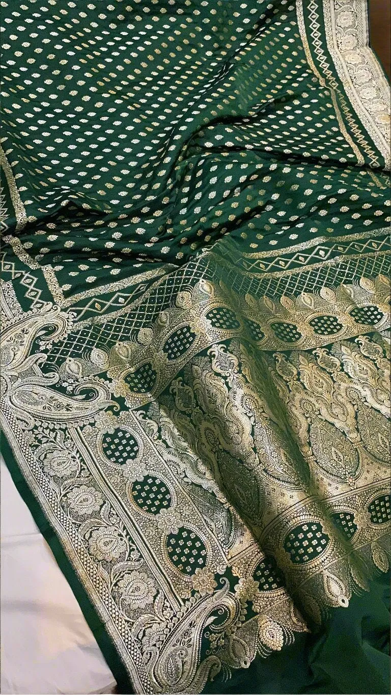 Exquisite Bottle Green Handloom Pure Silk Banarasi Saree